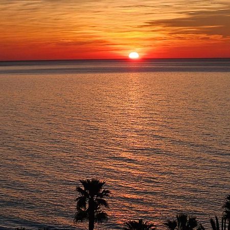 Aloha Beach Vibe Benalmadena Exterior photo